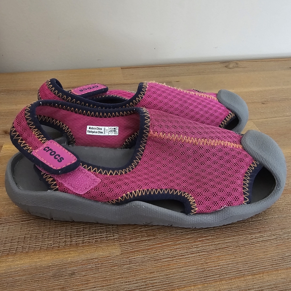 CROCS Swiftwater Girls Pink & Gray Sporty Water Sandals